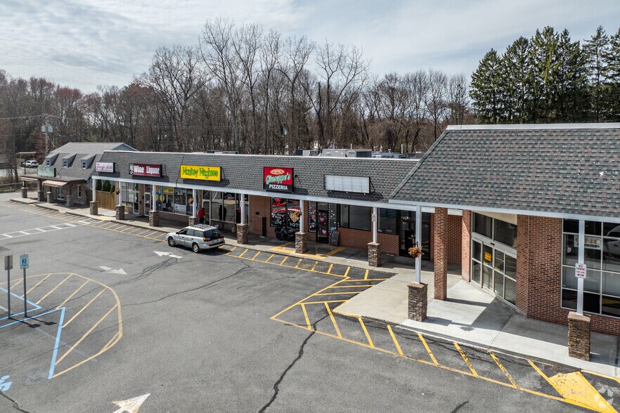 More Photos Of 40 Vassar Rd, Poughkeepsie Storefront For Sale