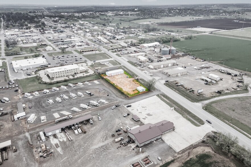 More Photos Of 403 Linwood Plz, Lindsay Warehouse For Sale