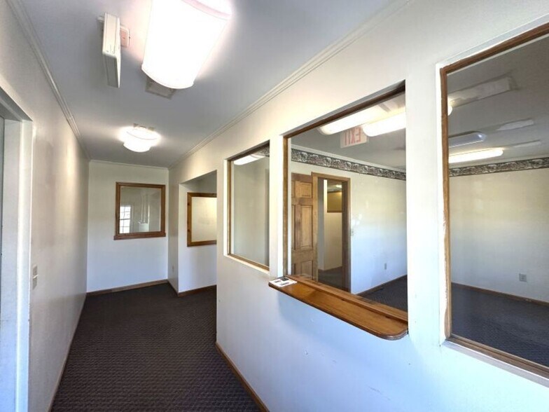 More Photos Of 510 W Main St, Fairborn Office For Sale