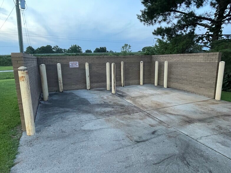 More Photos Of 1308 S 4th St, Hartsville Medical For Lease