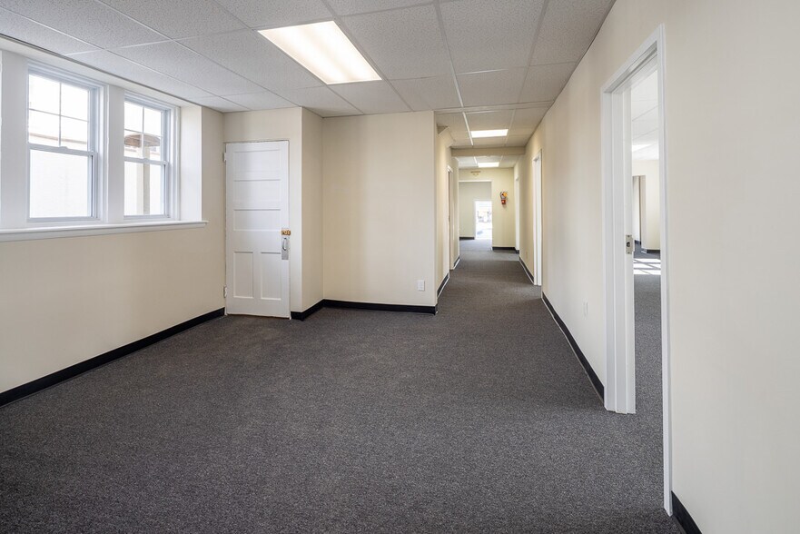 More Photos Of 154A W Eagle Rd, Havertown Medical For Lease