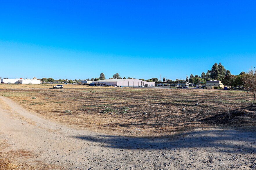 More Photos Of 0 Redwood Avenue, Atwater Land For Sale