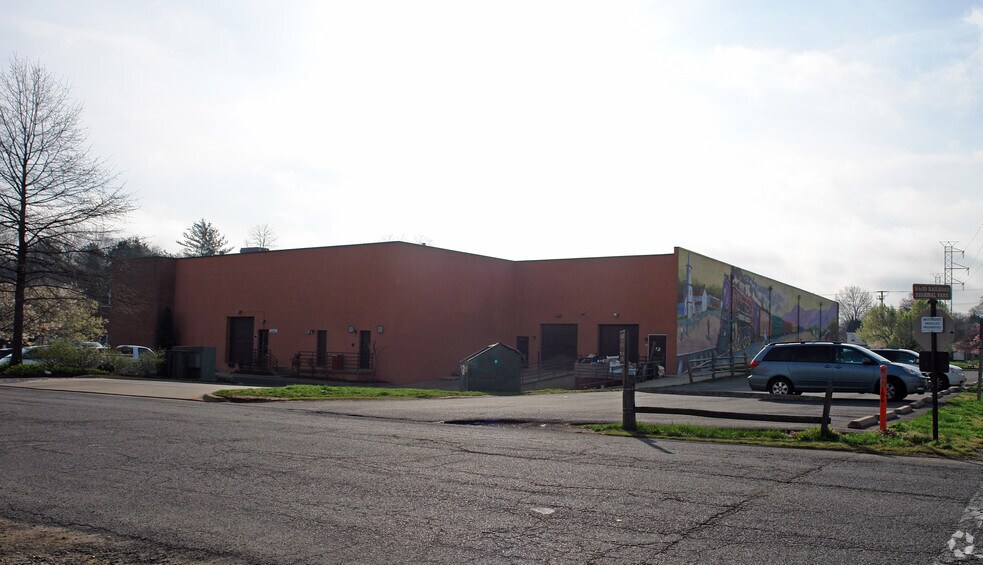 More Photos Of 204 Mill St NE, Vienna Flex For Lease