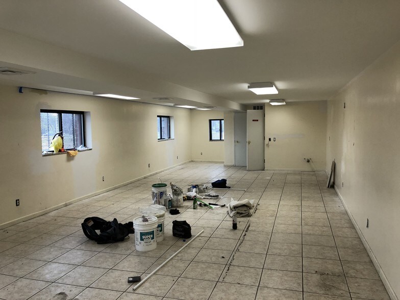 More Photos Of 1190 Commerce Ave, Bronx Warehouse For Sale