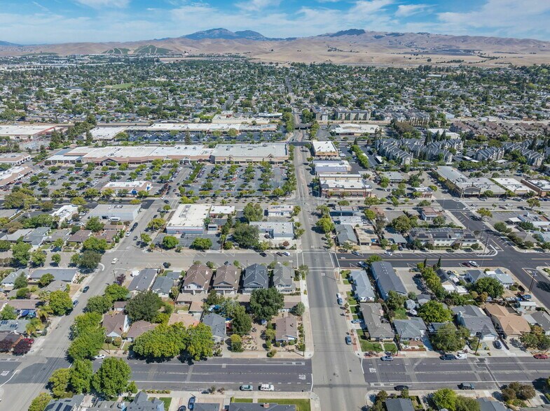 More Photos Of 1593 1st St, Livermore Fast Food For Lease