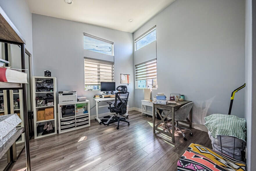 More Photos Of 5743 Case Ave, North Hollywood Apartments For Sale