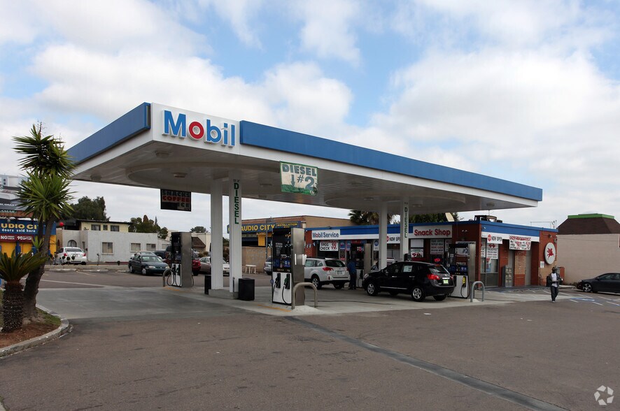 More Photos Of 2945 Highland Ave, National City Service Station For Lease