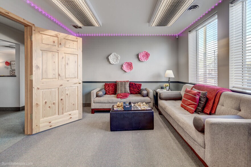 More Photos Of 106 Hutchinson Rd, Spokane Valley Industrial For Sale