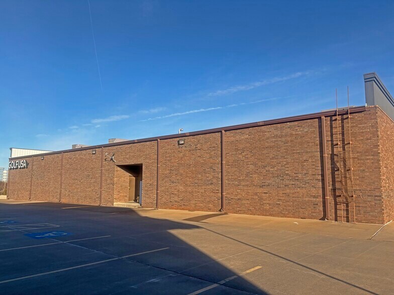 More Photos Of 14040 Joel McDonald Dr, Oklahoma City Freestanding For Lease