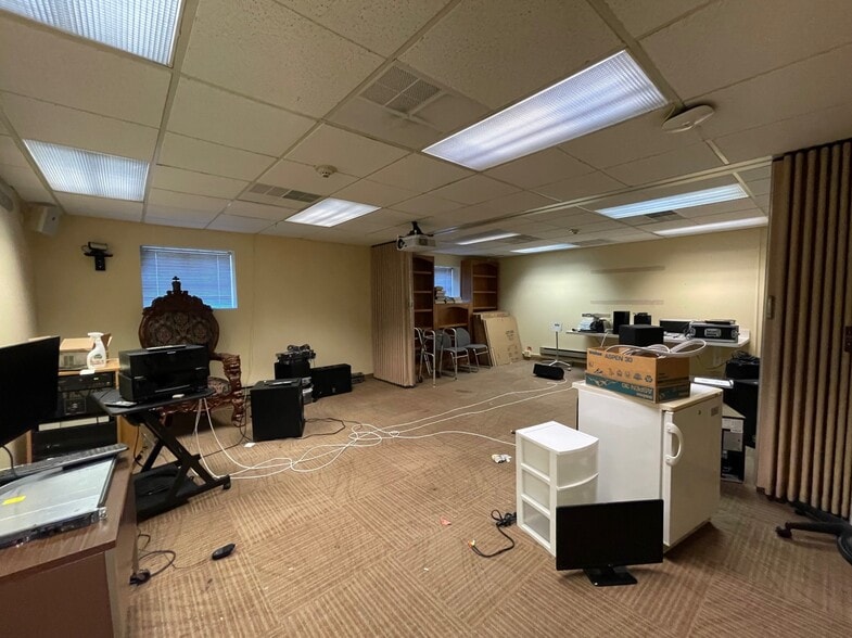 More Photos Of 1726-1730 W Chew St, Allentown Medical For Sale