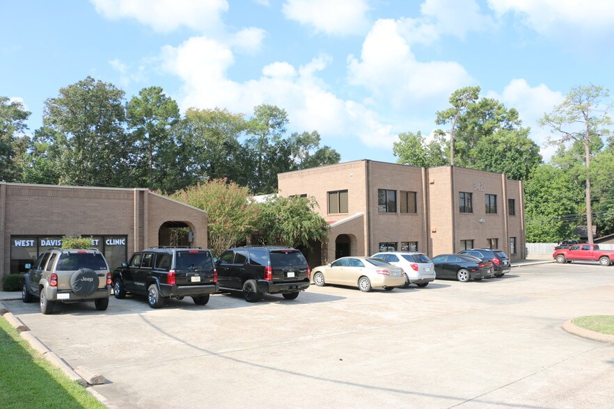 More Photos Of 3421 W Davis St, Conroe Medical For Lease