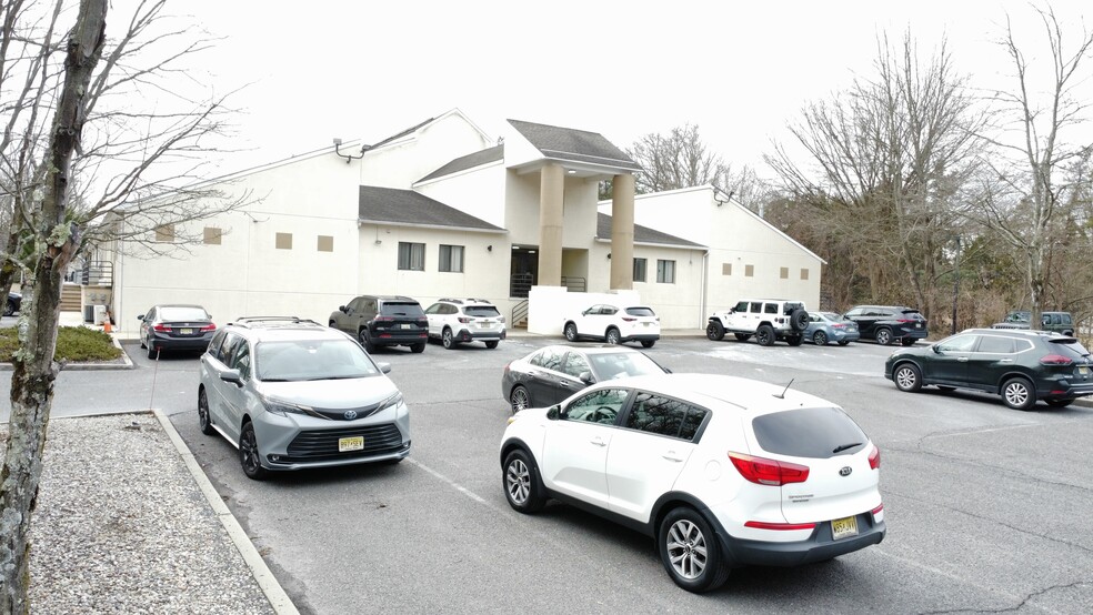More Photos Of 224 Taylors Mill Rd, Manalapan Township Medical For Sale