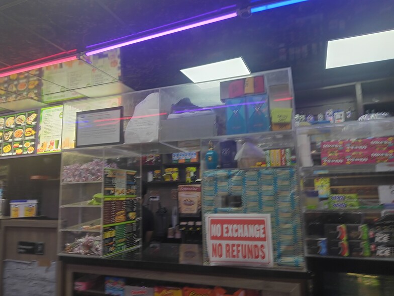 More Photos Of 906 E 180th St, Bronx Apartments For Lease