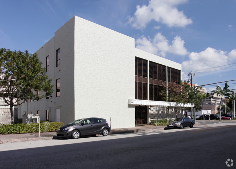 More Photos Of 301 Almeria Ave, Coral Gables Office Residential For Lease