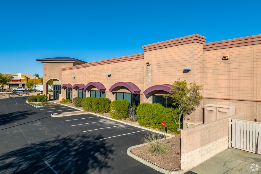 More Photos Of 42205 N Vision Way, Phoenix Department Store For Lease