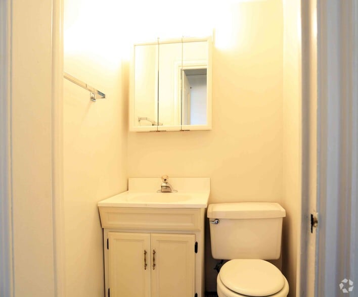 More Photos Of 2-24 Chase Rd, Scarsdale Apartments For Lease