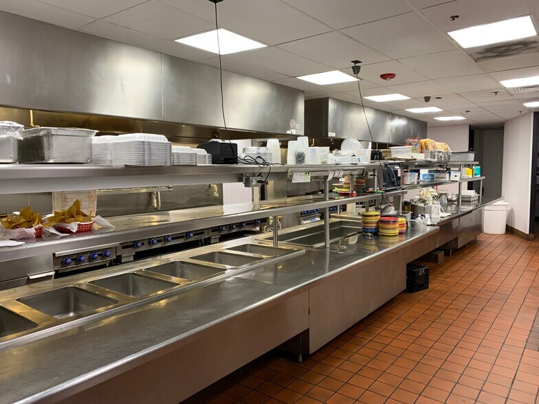 More Photos Of 7617 W 88th Ave, Westminster Restaurant For Sale