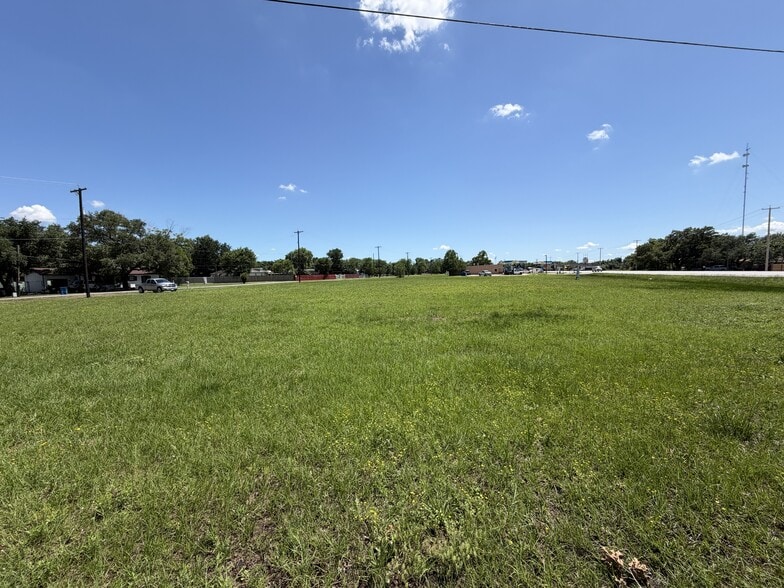 More Photos Of TBD Hwy 290 Bus, Hempstead Land For Sale