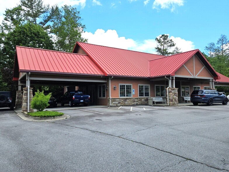 More Photos Of 1216 Asheville Hwy, Hendersonville Auto Dealership For Lease