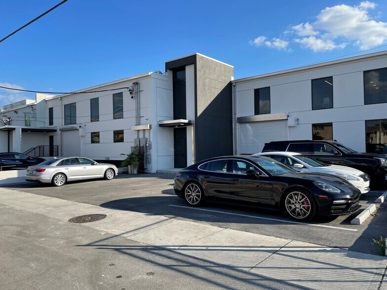 More Photos Of 5575 NW 36th St, Miami Loft Creative Space For Lease