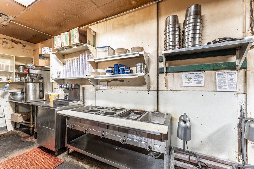 More Photos Of 316 W Dickson St, Fayetteville Restaurant For Sale