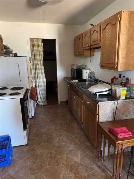 More Photos Of 600 Main St, Linden Apartments For Sale