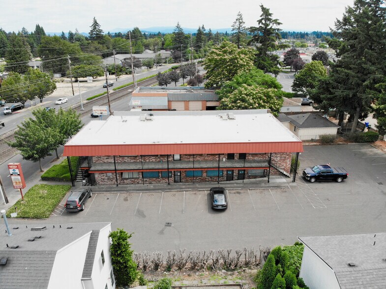 More Photos Of 18210 E Burnside St, Portland Office For Sale