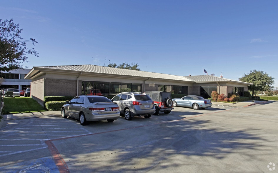 More Photos Of 2350 E Road To Six Flags, Arlington Office For Lease