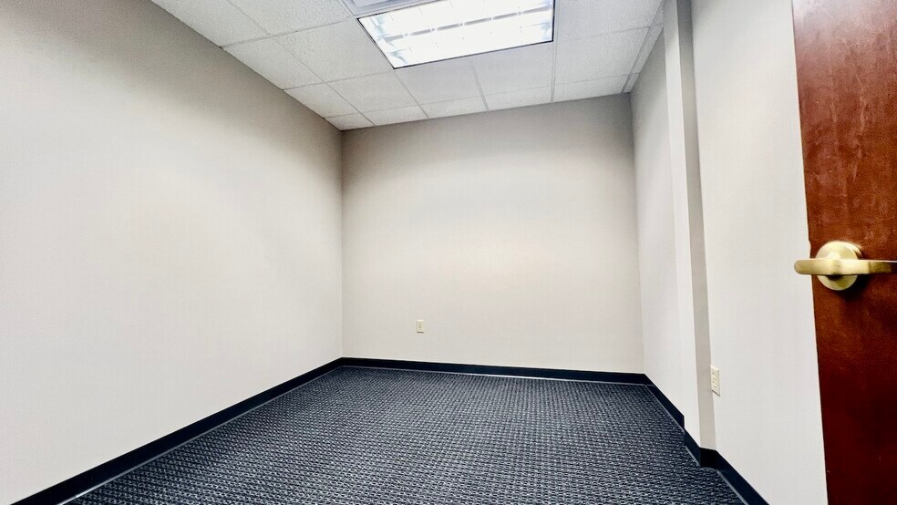 More Photos Of 46 Innovation Dr, Norcross Loft Creative Space For Lease