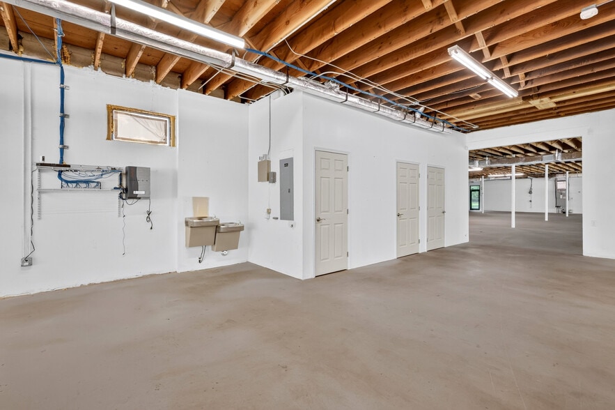 More Photos Of 519 Delaware Ave, Fort Pierce Warehouse For Lease