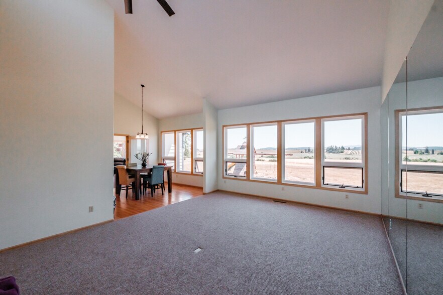 More Photos Of 10845 Brateng Rd, Monmouth Winery Vineyard For Sale