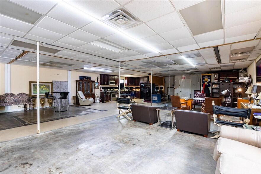 More Photos Of 12969 W Hardy Rd, Houston Warehouse For Sale
