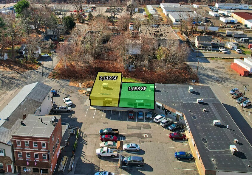 Primary Photo Of 1575 Thomaston Ave, Waterbury Storefront For Lease