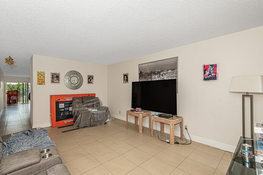 More Photos Of 3960 NW 110th Ave, Coral Springs Multifamily For Sale