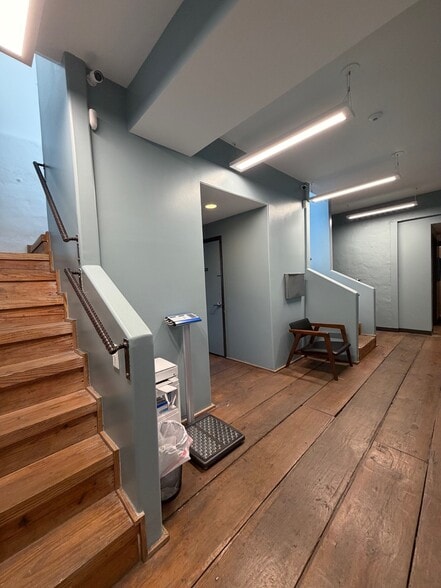 More Photos Of 3922 W Market St, Greensboro Medical For Sale