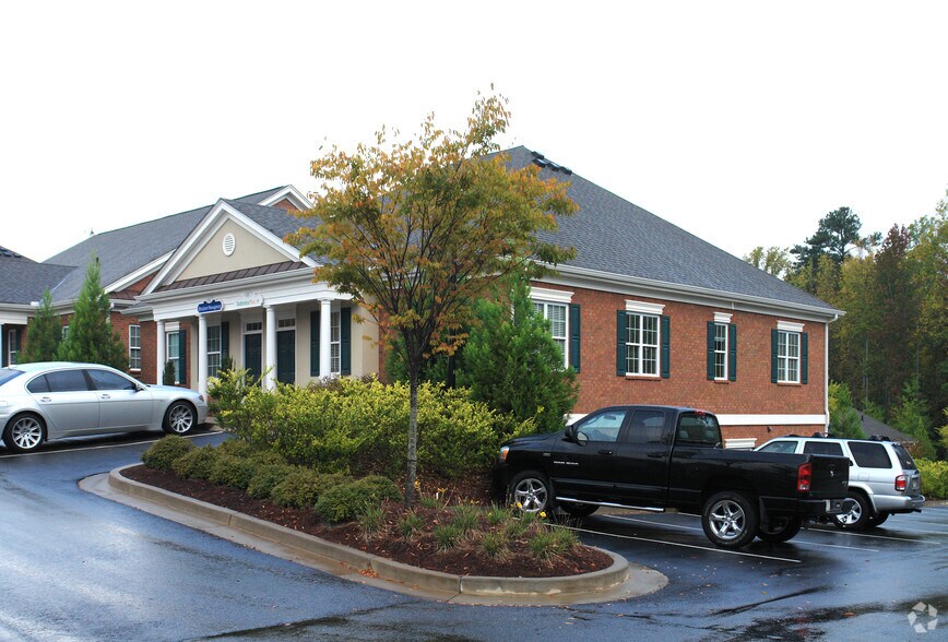 More Photos Of 5755 North Point Pky, Alpharetta Office For Lease
