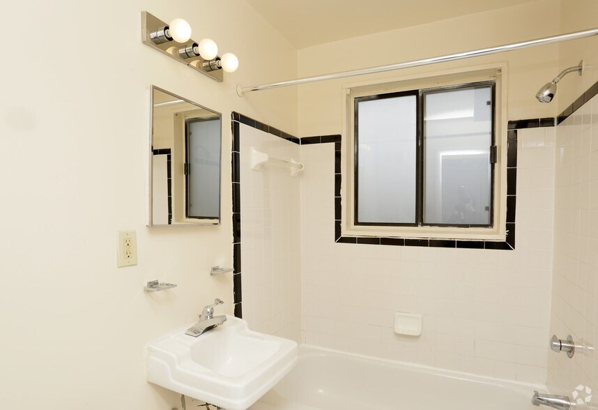 More Photos Of 3647 6th St SE, Washington Apartments For Sale