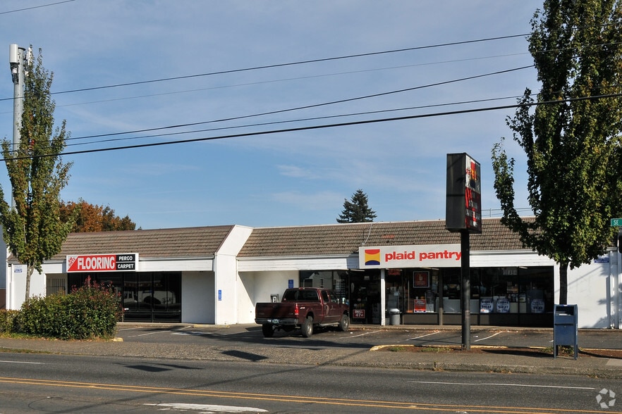 Primary Photo Of 6432-6440 SE 82nd Ave, Portland Convenience Store For Lease