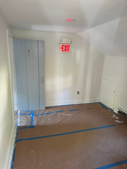 More Photos Of 20 Lewis St, Basking Ridge Freestanding For Lease