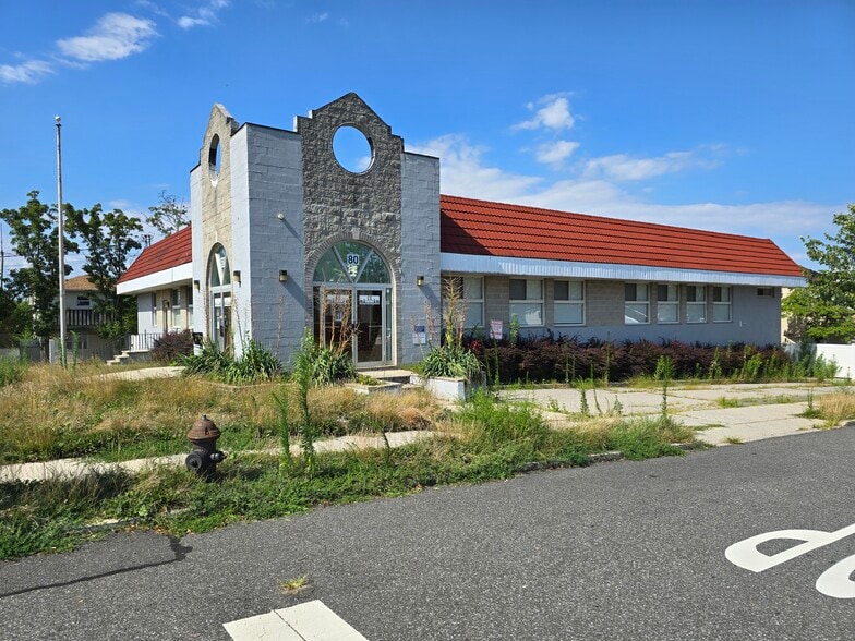 More Photos Of 80 Woodrow Rd, Staten Island Daycare Center For Lease