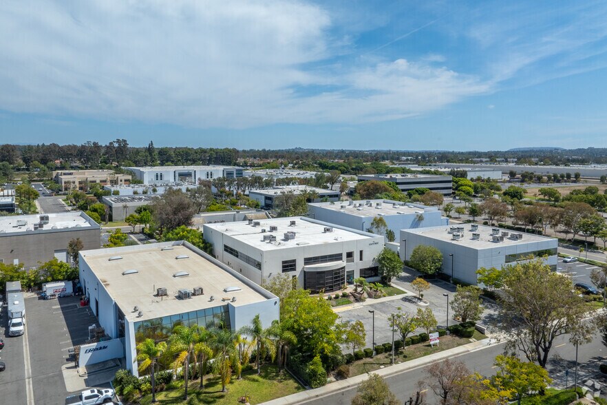 More Photos Of 11 Vanderbilt, Irvine Research And Development For Sale