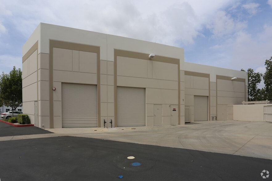 More Photos Of 26150 Enterprise Way, Lake Forest Light Manufacturing For Lease