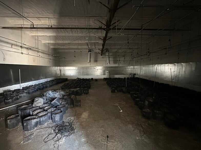 More Photos Of 611 Azalea Dr, Muskogee Warehouse For Sale