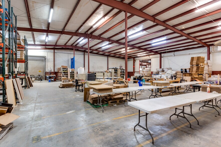 More Photos Of 520 Lovers Lane Rd, Calhoun Warehouse For Sale
