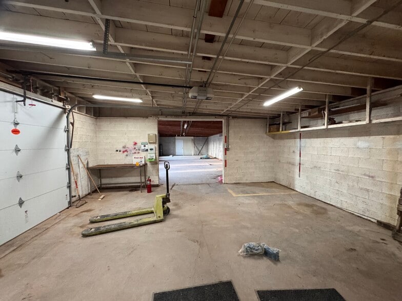 More Photos Of 2210 W Marland St, Hobbs Warehouse For Sale