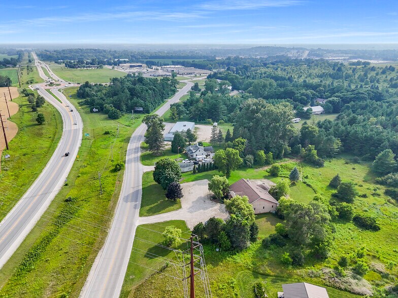 More Photos Of 3899 Old Highway Rd, Sturgeon Bay Storefront Retail Residential For Sale