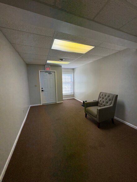 More Photos Of 4466 Darrow Rd, Stow Office For Sale