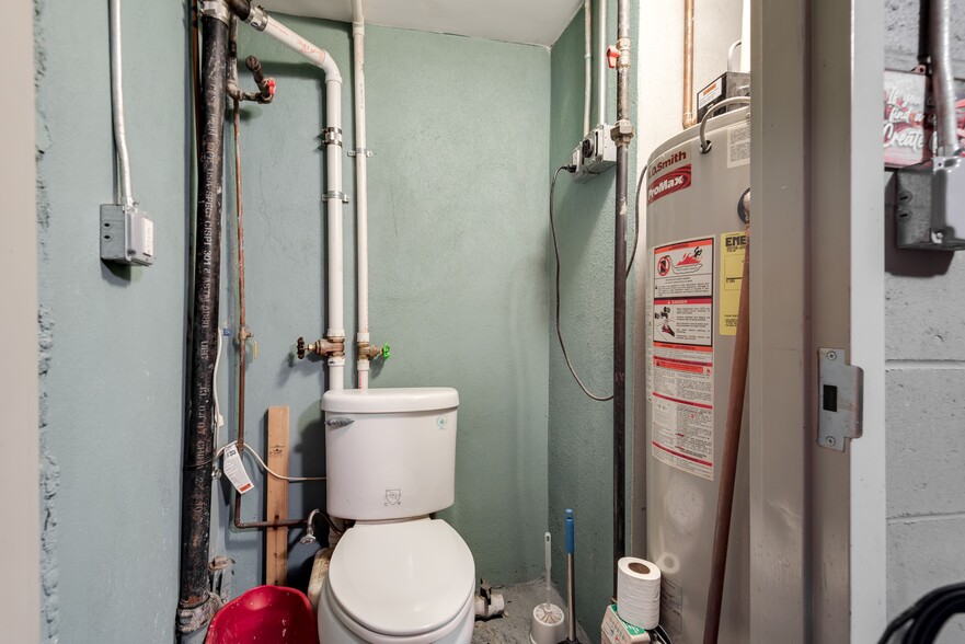 More Photos Of 518 Meeker Ave, Brooklyn Apartments For Sale