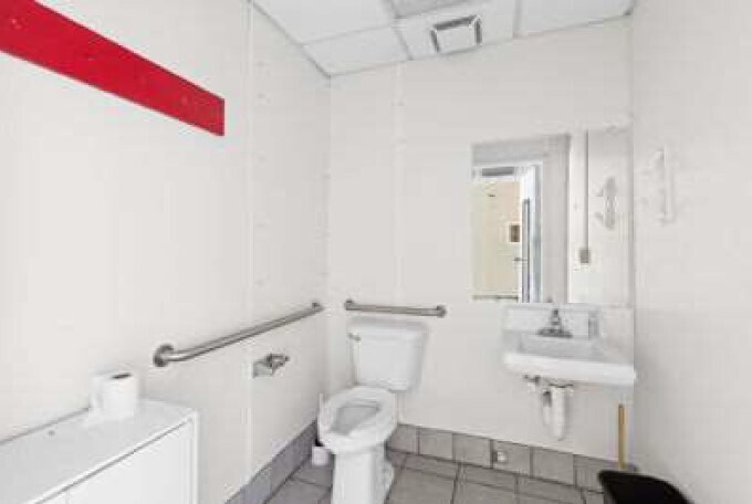 More Photos Of 809 N Main St, LaFayette General Retail For Sale