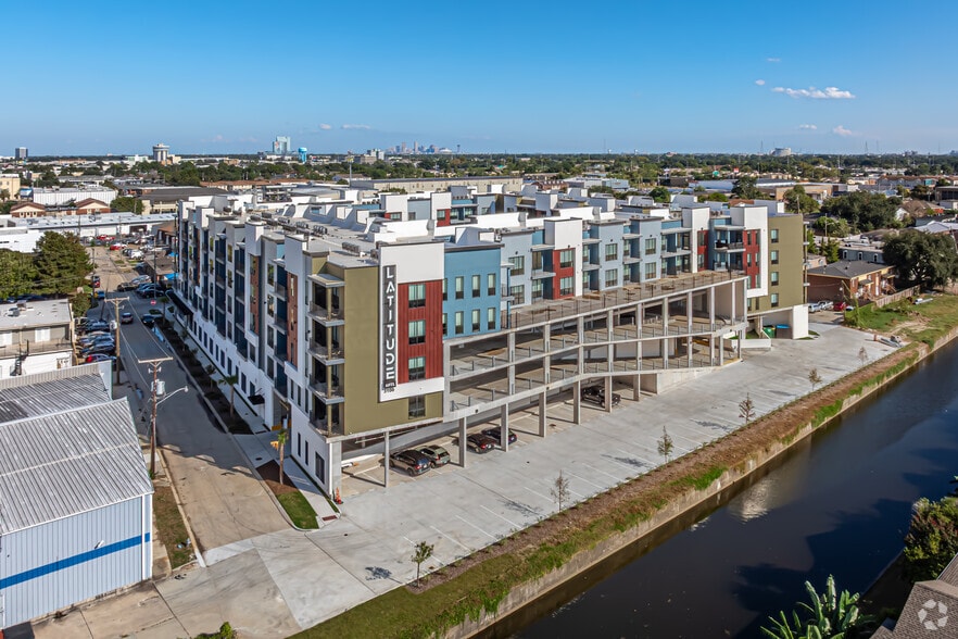 More Photos Of 3100 Lake Villa Dr, Metairie Apartments For Lease